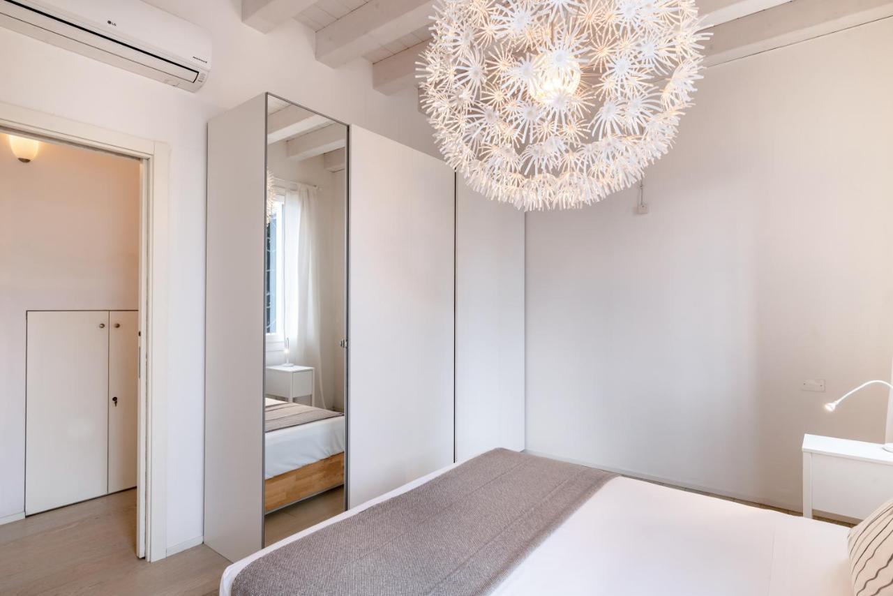 Corte Cappuccina 14 Elegant Apt Con Parcheggio! Падуа Екстериор снимка