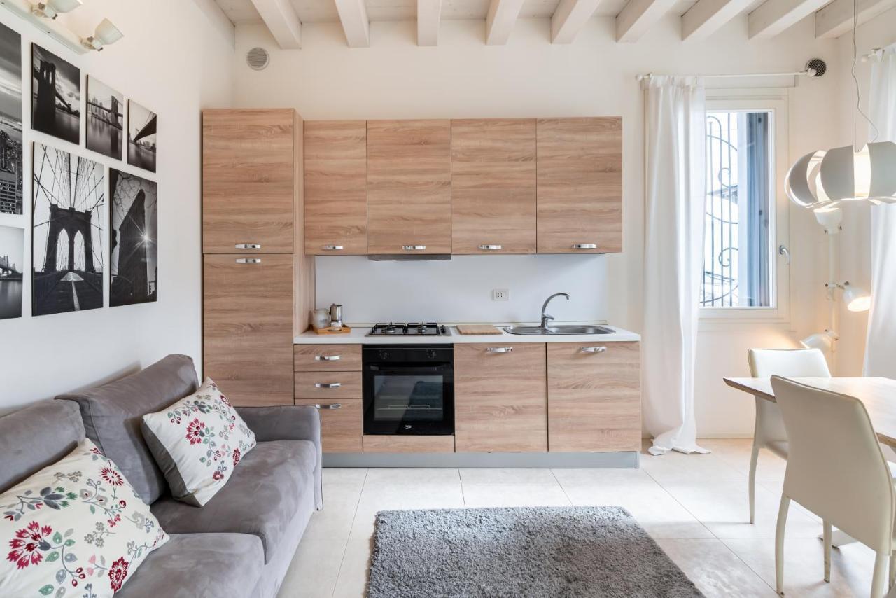Corte Cappuccina 14 Elegant Apt Con Parcheggio! Падуа Екстериор снимка