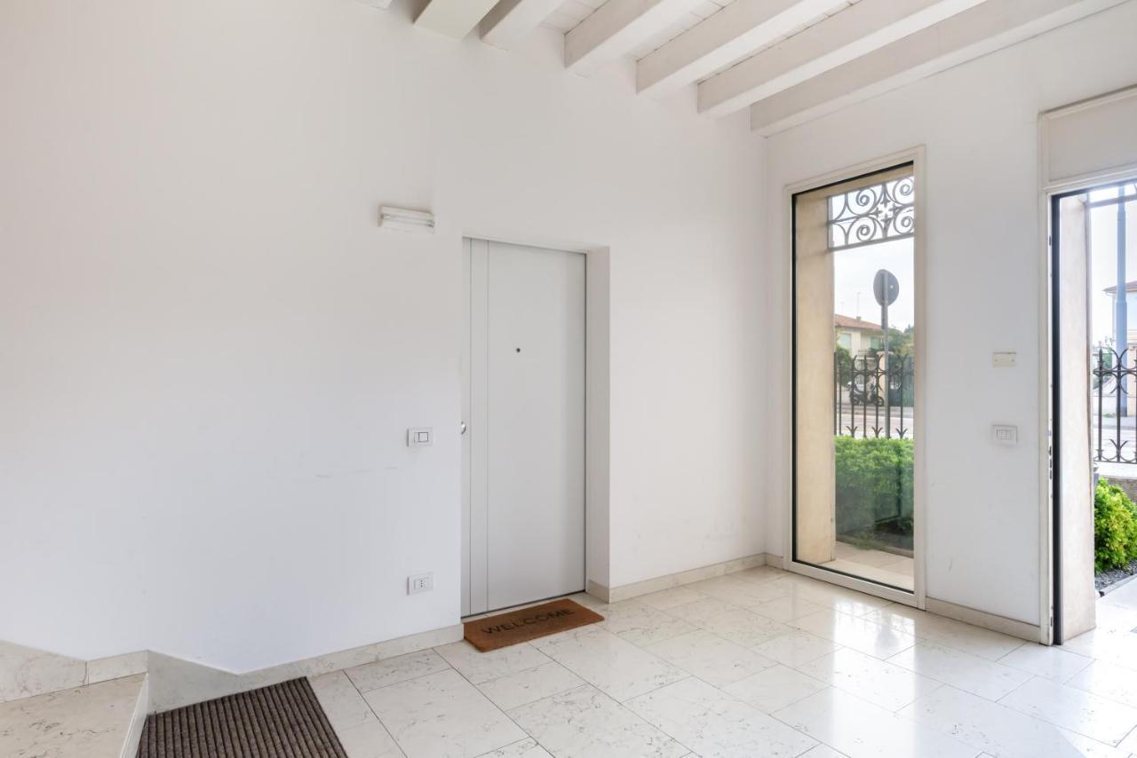 Corte Cappuccina 14 Elegant Apt Con Parcheggio! Падуа Екстериор снимка